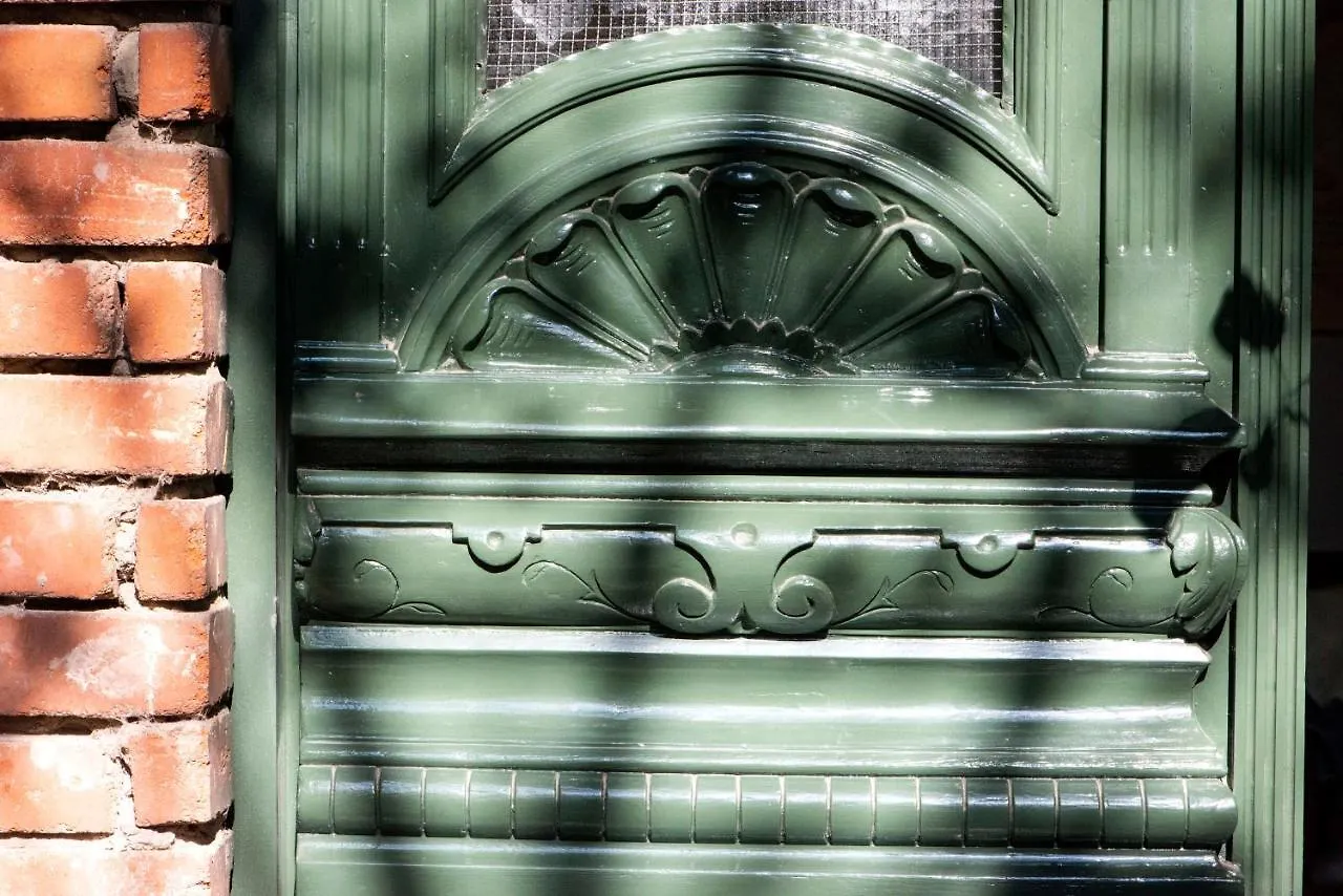 Funicular Inn Apartments ティビリシ グルジア